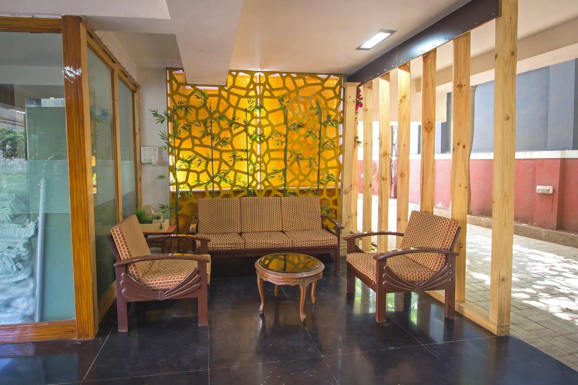 Hotel Fabexpress Silver In Viman Nagar Pune