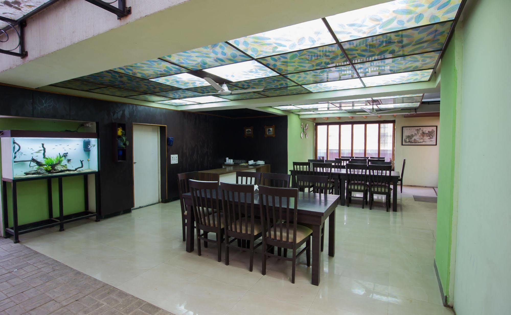 Fabexpress Silver In Viman Nagar
