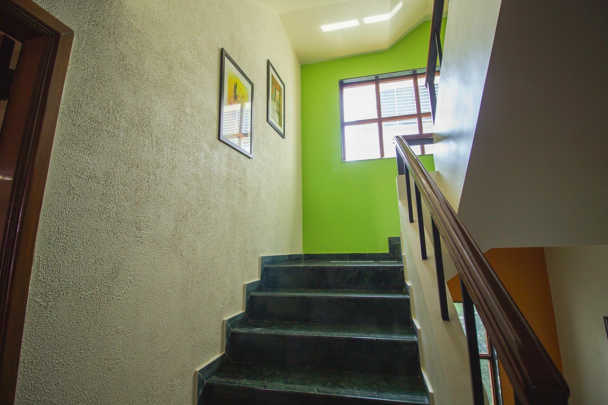 Hotel Fabexpress Silver In Viman Nagar 3*